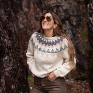 Sweater Bariloche en beige y gris