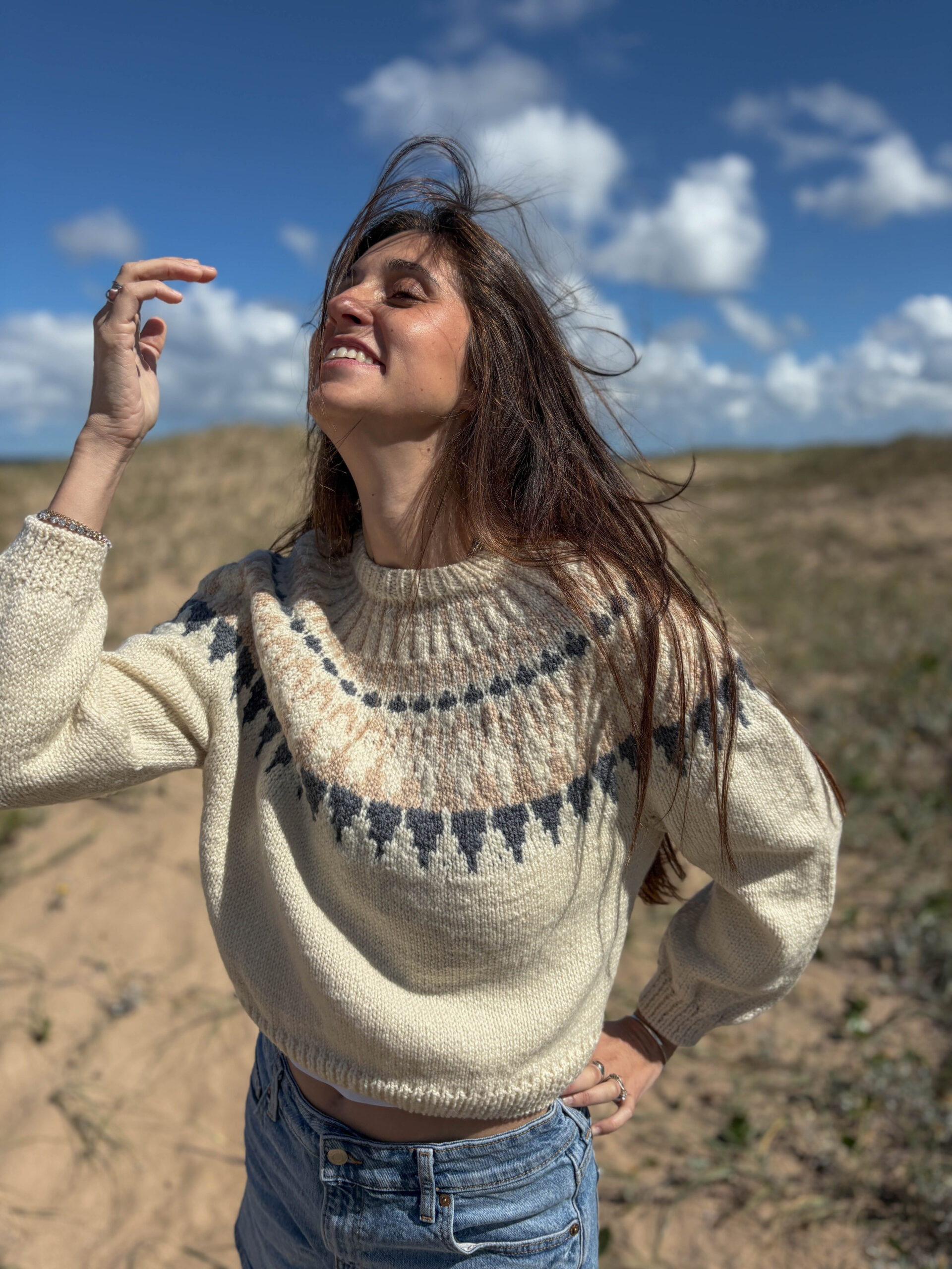Sweater Nórdico Beige y gris - Imagen 2